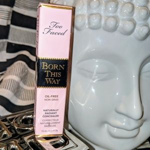 Too Faced Born This Way Radiant Concealer